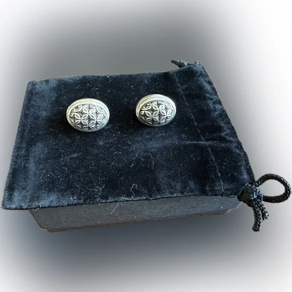 Michael Dawkins Earrings Sterling Silver Pierced Floral design - Picture 4 of 6